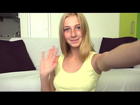 ❤️ Aspertuta nagoenean alferrak masturbatzen dut nire pussy arrosa Super pornoa gugan ❌️